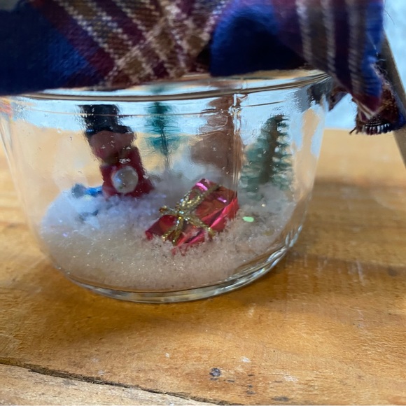 Winter Wonderland Christmas Toy Soldier Mini Snow Globe Scene Christmas Decor - Picture 4 of 7
